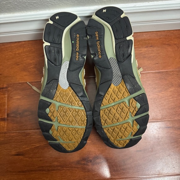 New Balance Teddy Santis 990v3 Tan Green Size 10.5 - Picture 7 of 9